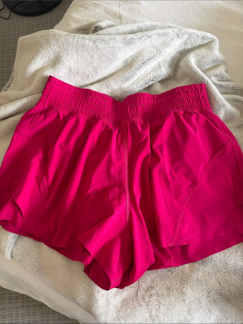 Women’s lululemon shake it out - Lightweight Running Shorts